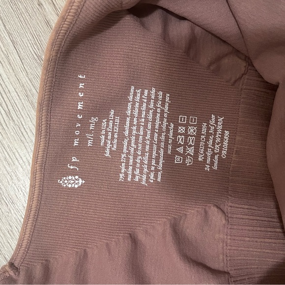 NWOT Good Karma Square Neck Sports Bra - Picture 6 of 6